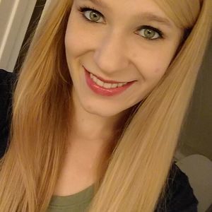 Meet your Posher, Katelynn